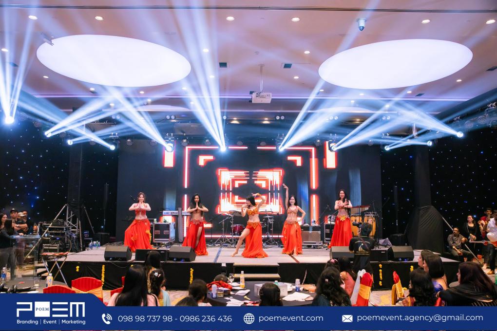 Dancer với tiết mục đặc sắc