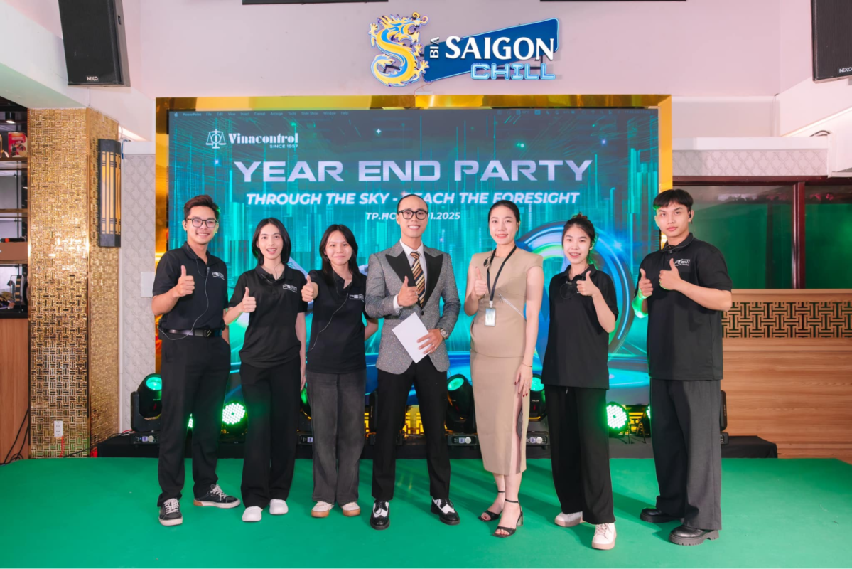Dịch vụ sản xuất POSM chuyên nghiệp tại sự kiện: standee, banner, brochure, backdrop – chuẩn nhận diện, đúng tiến độ, tăng hiệu quả nhận diện thương hiệu.