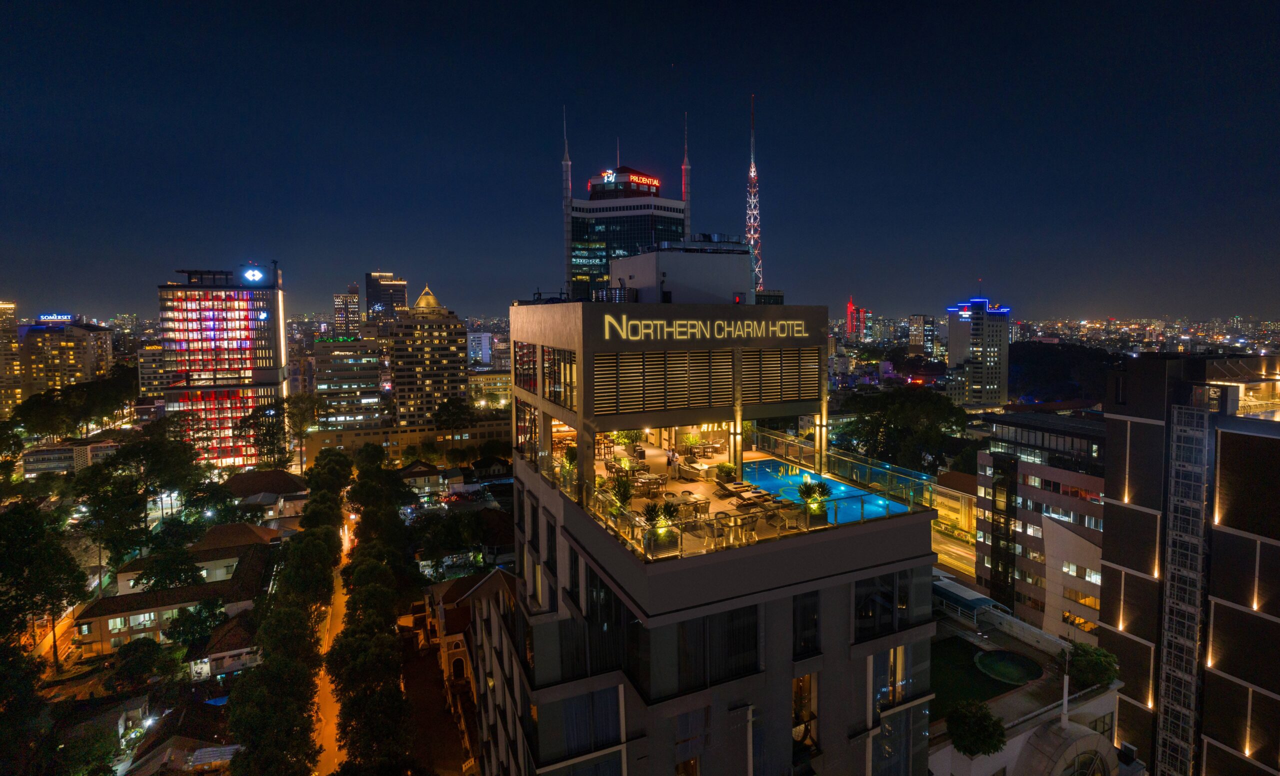 Địa điểm tổ chức sự kiện: rooftop tại Northern Charm 