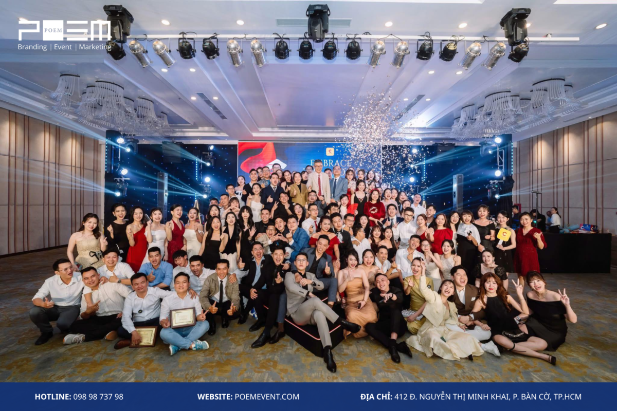 Poem Creation Vietnam – đơn vị tổ chức Year End Party trọn gói chuyên nghiệp