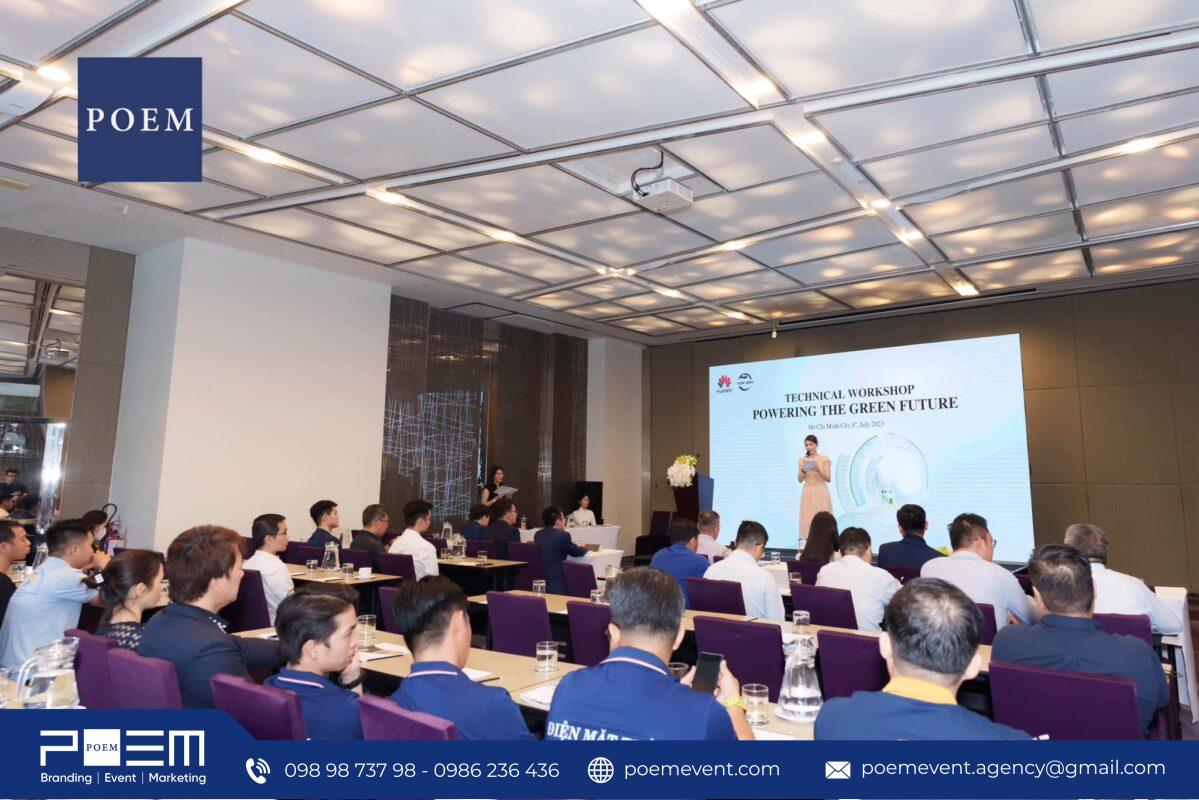 POEM tổ chức sự kiện chuyên nghiệp ngành solar