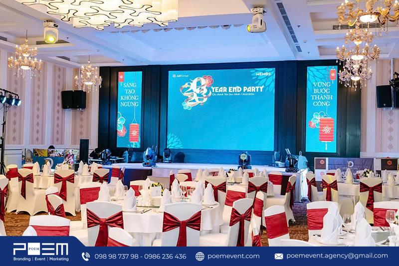 Không gian địa điểm tổ chức Year End Party sang trọng, phù hợp cho doanh nghiệp
