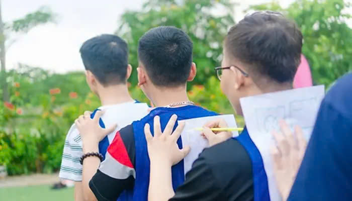 Hình ảnh minigame vẽ tranh tiếp sức