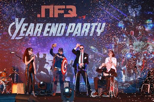 theme year end party phản ánh văn hóa doanh nghiệp.