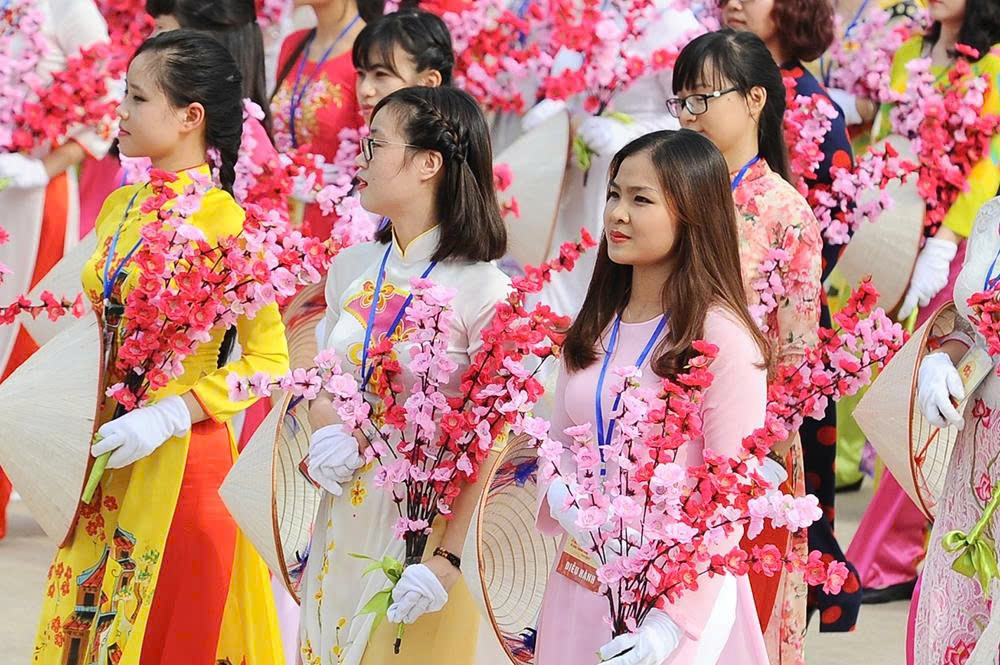 Phụ nữ Việt Nam trong thời đại số, năng động và sáng tạo trong Ngày Phụ nữ Việt Nam 20/10.