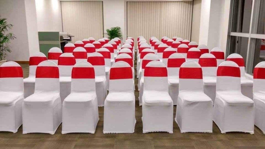 Cho thuê thiết bị sự kiện - Bàn ghế