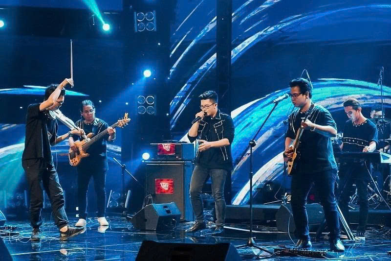 Ban nhạc biểu diễn trực tiếp trong sự kiện