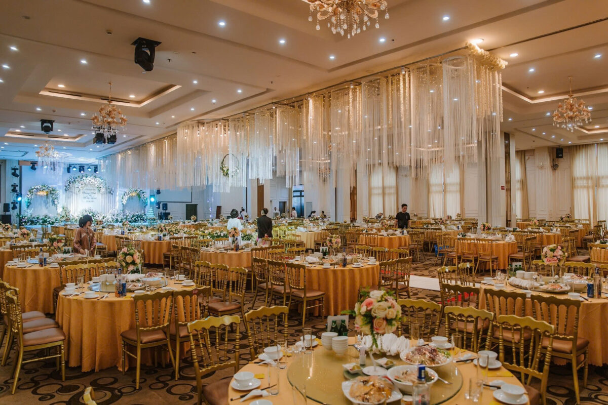 Địa điểm tổ chức tiệc Giáng Sinh trang trí sang trọng