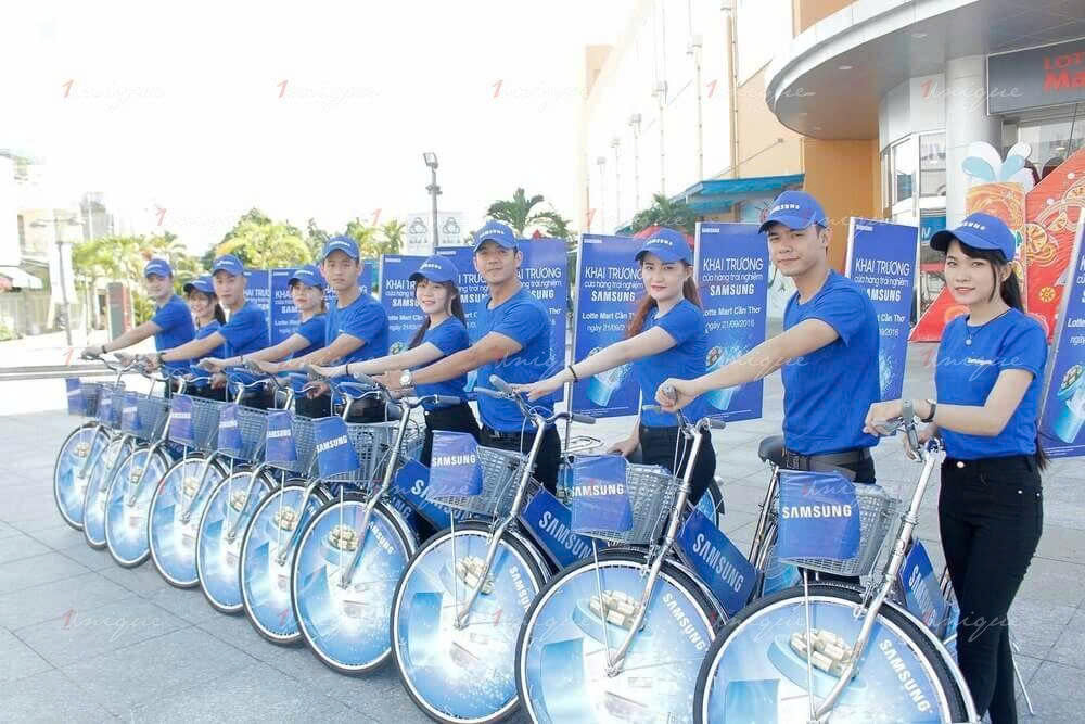 Chi phí quản lý và tài trợ rủi ro