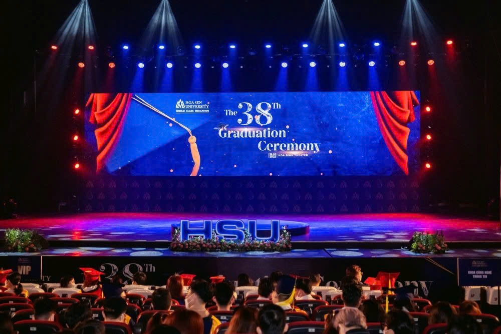 Sân khấu vinh danh