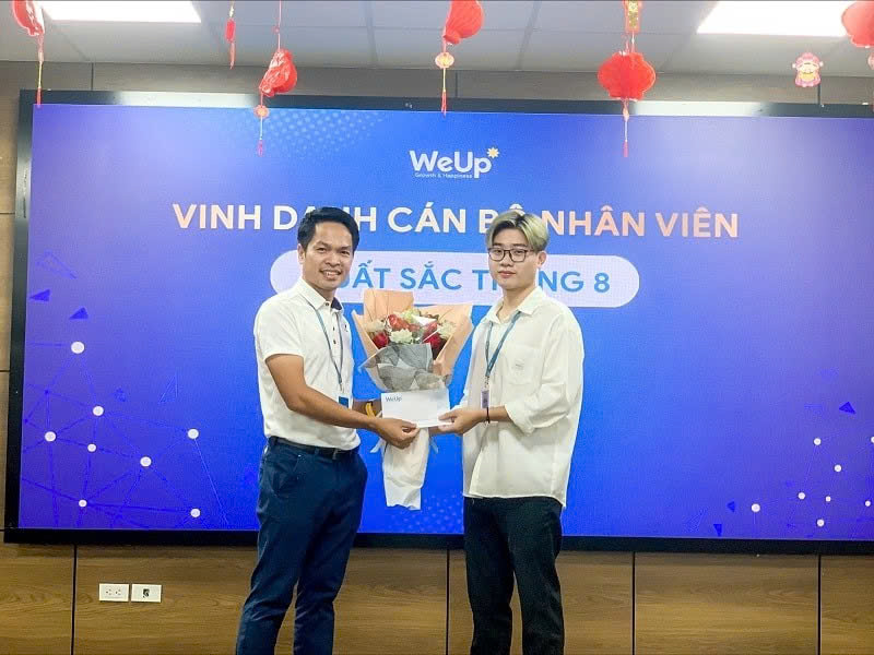 Vinh danh nhân sự trong doanh nghiệp
