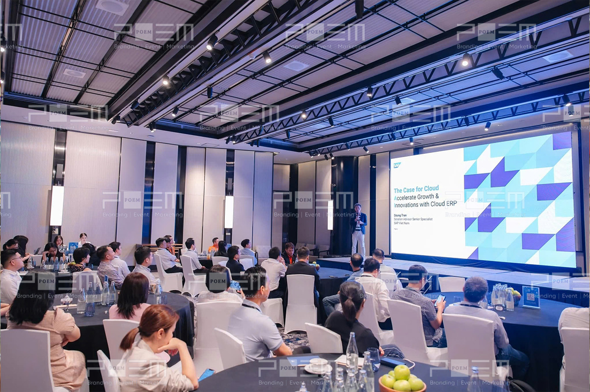 HỘI NGHỊ KHÁCH HÀNG